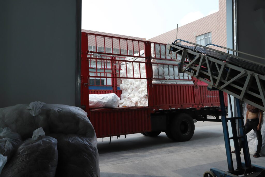 Loading Grey Fabric for Dyeing2