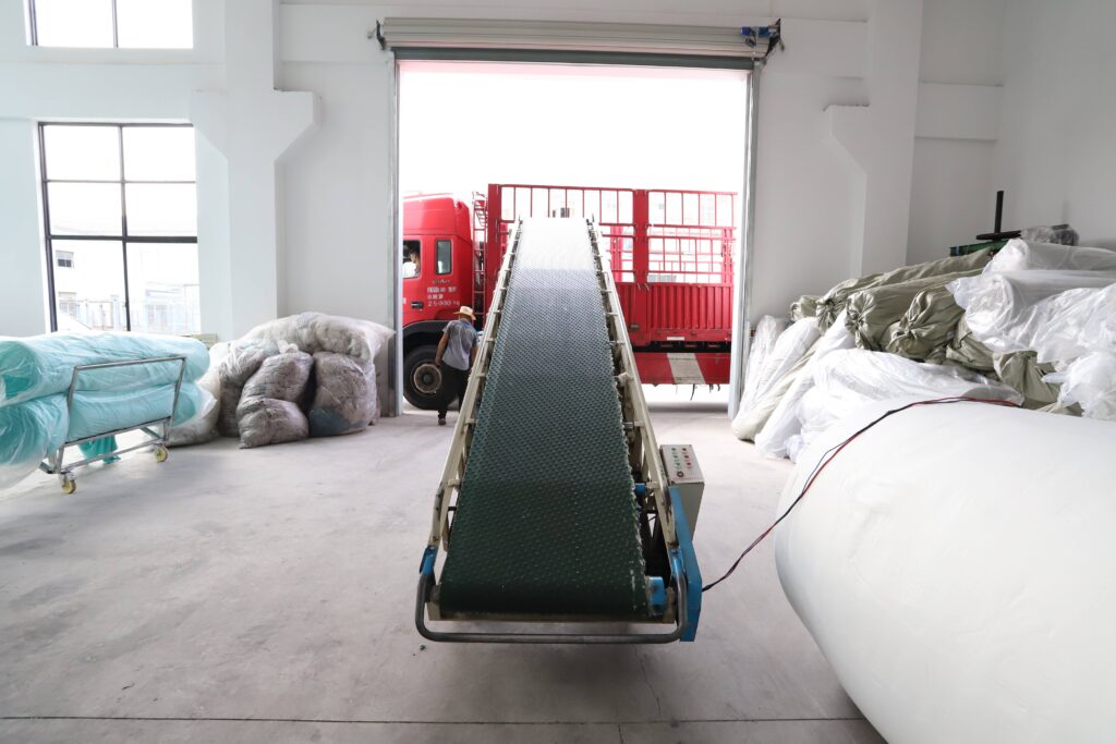 Loading Grey Fabric for Dyeing3
